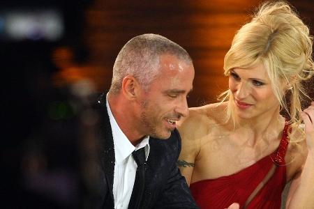 Eros Ramazzotti und Michelle Hunziker machen gemeinsam Badeurlaub Eros Ramazzotti und Michelle Hunziker machen gemeinsam Badeurlaub