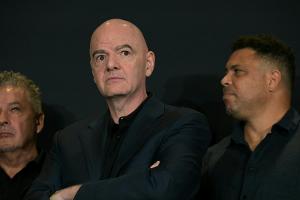 Rassismus-Attacken gegen Carter: Infantino "betrübt"