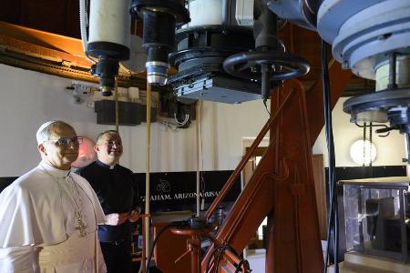 In seinem Sommerurlaub: Papst Leo XIV. telefoniert mit Buzz Aldrin