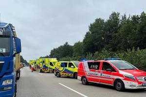 Bildunterschrift: Autobahn 27 nach Unfall vorübergehend gesperrt
Bildnachweis: Einsatzdokumentation Feuerwehr Bremerhaven