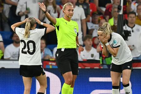 Nach Rot für Zopfzerren: Hendrich nur ein Spiel gesperrt Nach Rot für Zopfzerren: Hendrich nur ein Spiel gesperrt