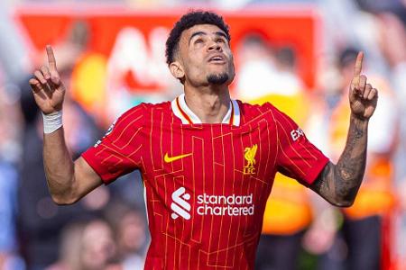 Zugang wahrhscheinlich: Luis Diaz - Der FC Bayern München befindet sich in Verhandlungen mit dem FC Liverpool über den Flügelstürmer. Ein Angebot über 67 Millionen Euro sollen die Engländer abgelehnt haben. Die Münchener wollen offenbar nicht mehr als 75 Millionen Euro ausgeben. Eine baldige Einigung ist wahrscheinlich.