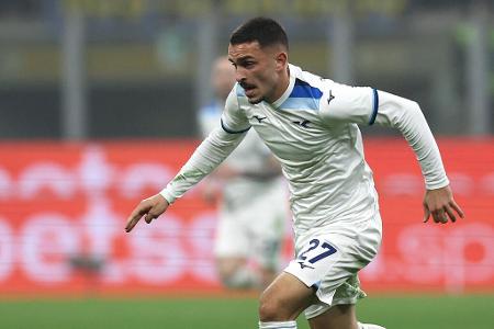 Ausleihe fix: Arijon Ibrahimovic - Arijon Ibrahimovic wechselte im Winter auf Leihbasis zu Lazio Rom. Spekulationen über eine mögliche Kaufoption in Höhe von acht Millionen Euro machten anschließend die Runde. Die Italiener zogen diese jedoch nicht - und der FC Bayern lieh Ibrahimovic zum 1. FC Heidenheim aus.