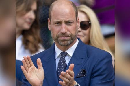 EM-Finale gegen Spanien: Prinz William feuert sein Team vor Ort an EM-Finale gegen Spanien: Prinz William feuert sein Team vor Ort an
