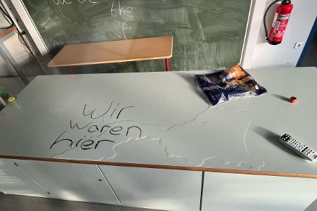 Beschmiertes Mobilliar Beschmiertes Mobilliar