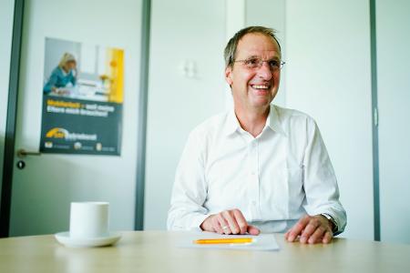Betriebsratschef Eberhard Schick von SAP zu den Sparplänen des Konzerns. (Archivbild)