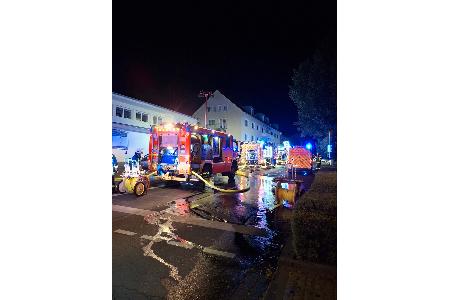 Feuerwehr Bonn im Brandeinsatz Feuerwehr Bonn im Brandeinsatz