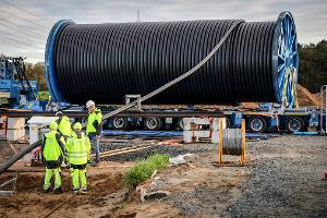 Die Stromtrasse Suedlink soll Strom aus Erneuerbaren Energien von Norddeutschland in den Süden transportieren. (Archivbild)