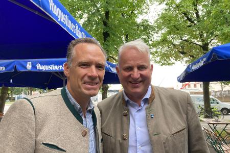 Die Sprecher der Wiesnwirte, Peter Inselkammer und Christian Schottenhamel, sehen sich für die Wiesn gerüstet. 
