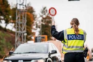 Bundespolizei zieht zwei Männer ohne Führerschein aus dem Verkehr
