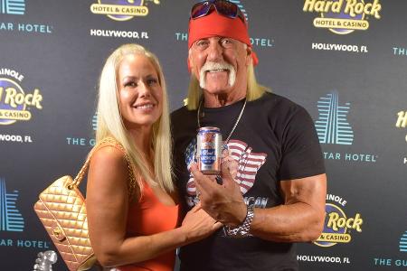 Ehefrau Sky Daily trauert um verstorbenen Hulk Hogan