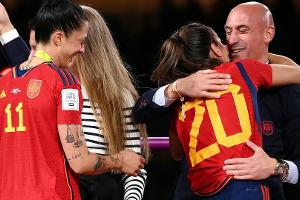 Engländerin Toone: Kuss-Skandal eine Motivation für Spanien