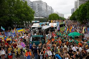 Die Veranstalter rechnen mit hunderttausenden Teilnehmerinnen und Teilnehmern.